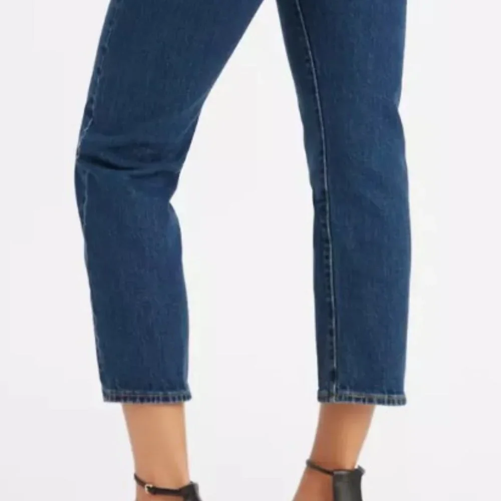 Levi's - Picture 6 of 7